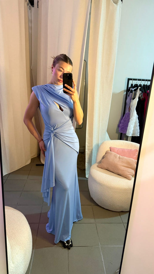 Rochie Lungă cu Drapaj Frontal