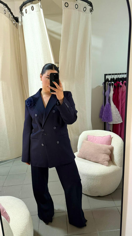 Costum cu Floare Detasabilă