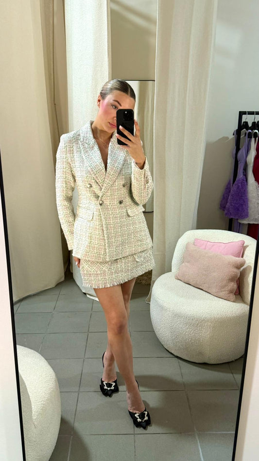 Blazer Elegant cu Fustă-Short Texturată