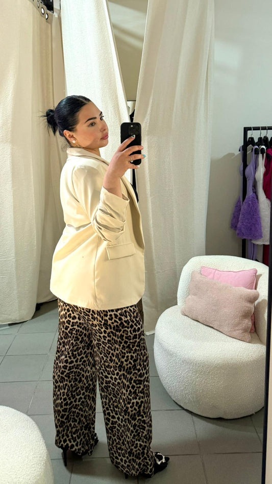 Blazer Crem Elegantă