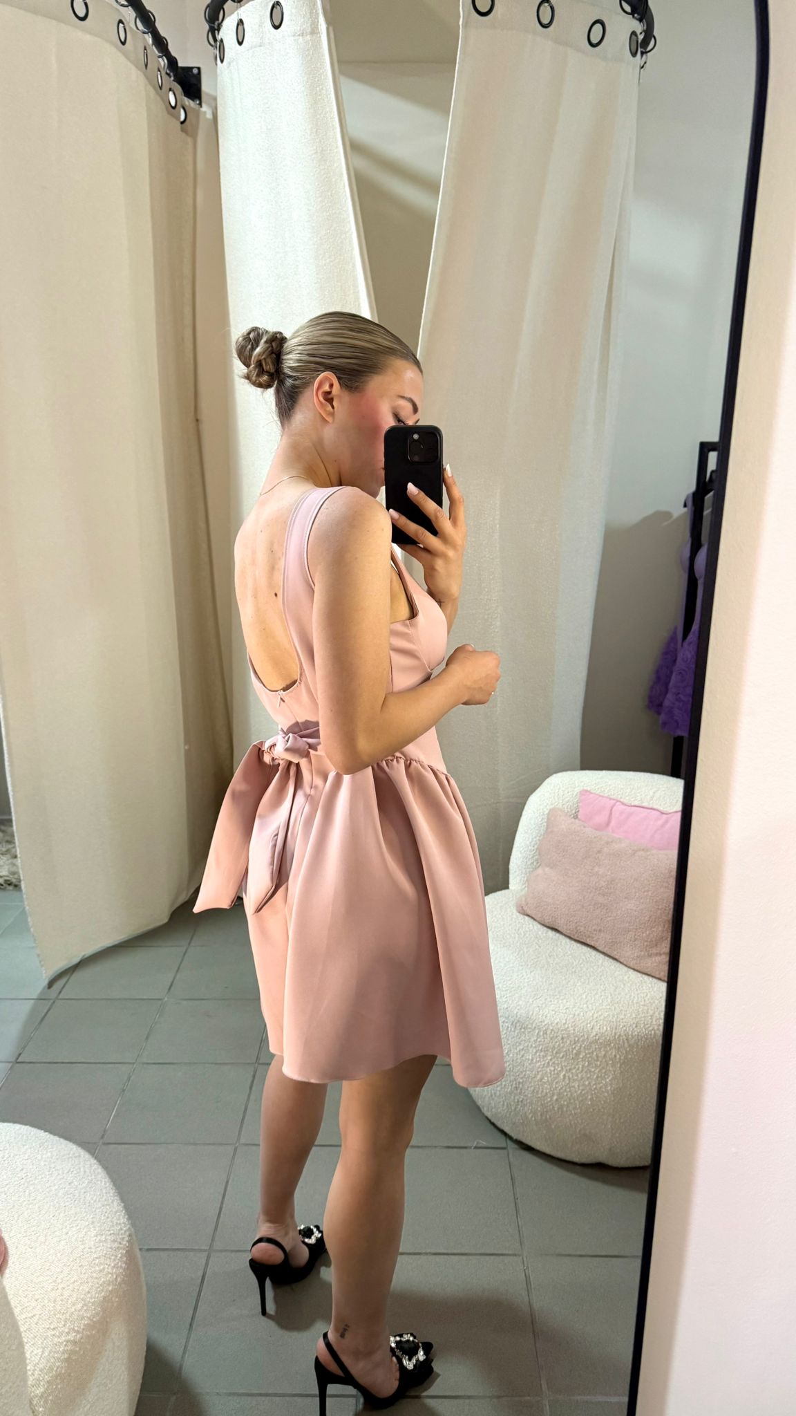 Rochie Rosé cu Nasturi și Fundă