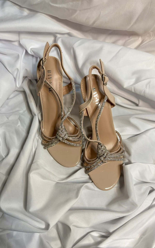 Tocuri Bej cu Barete Strălucitoare