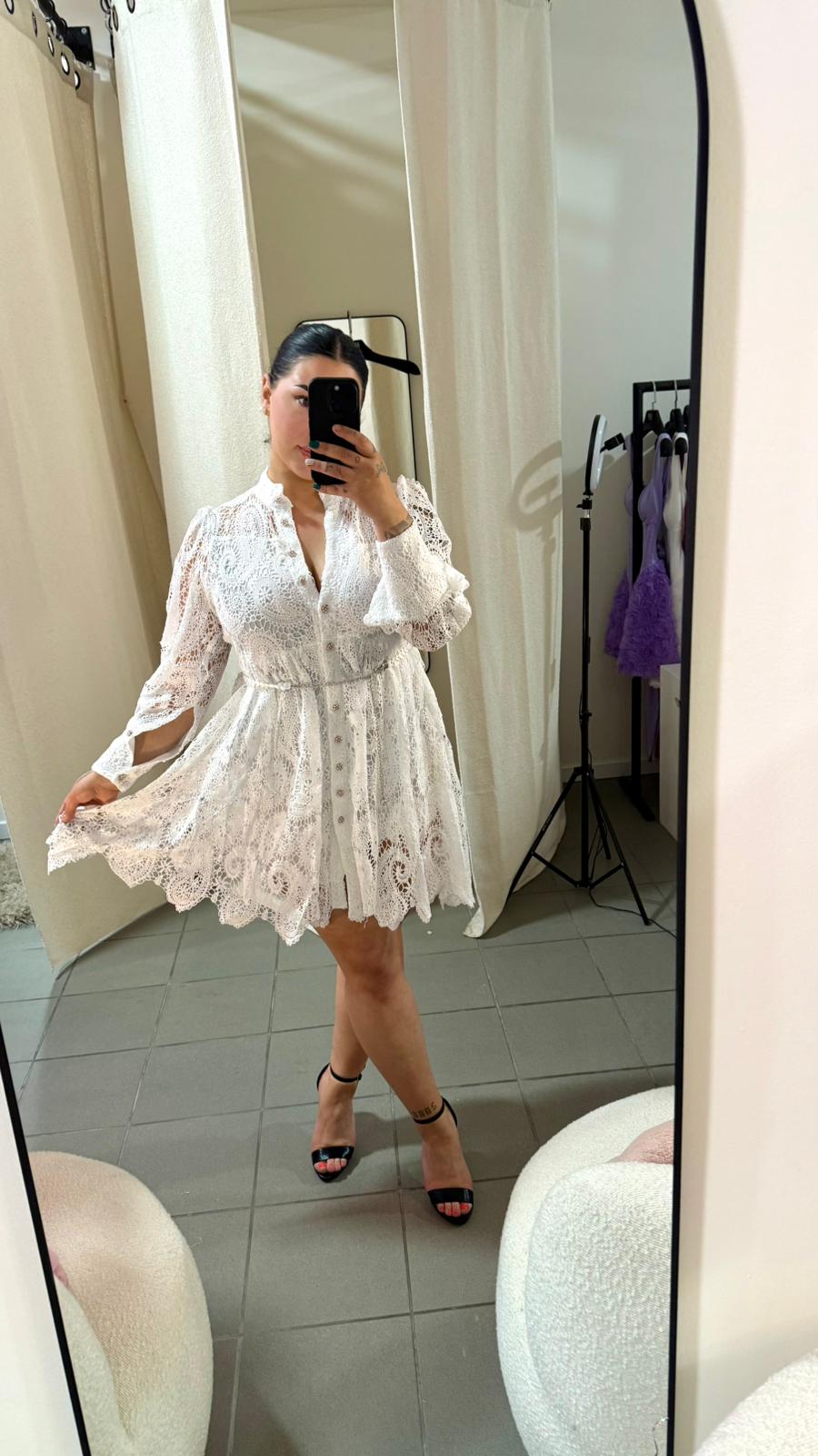 Rochie cu Dantelă Albă