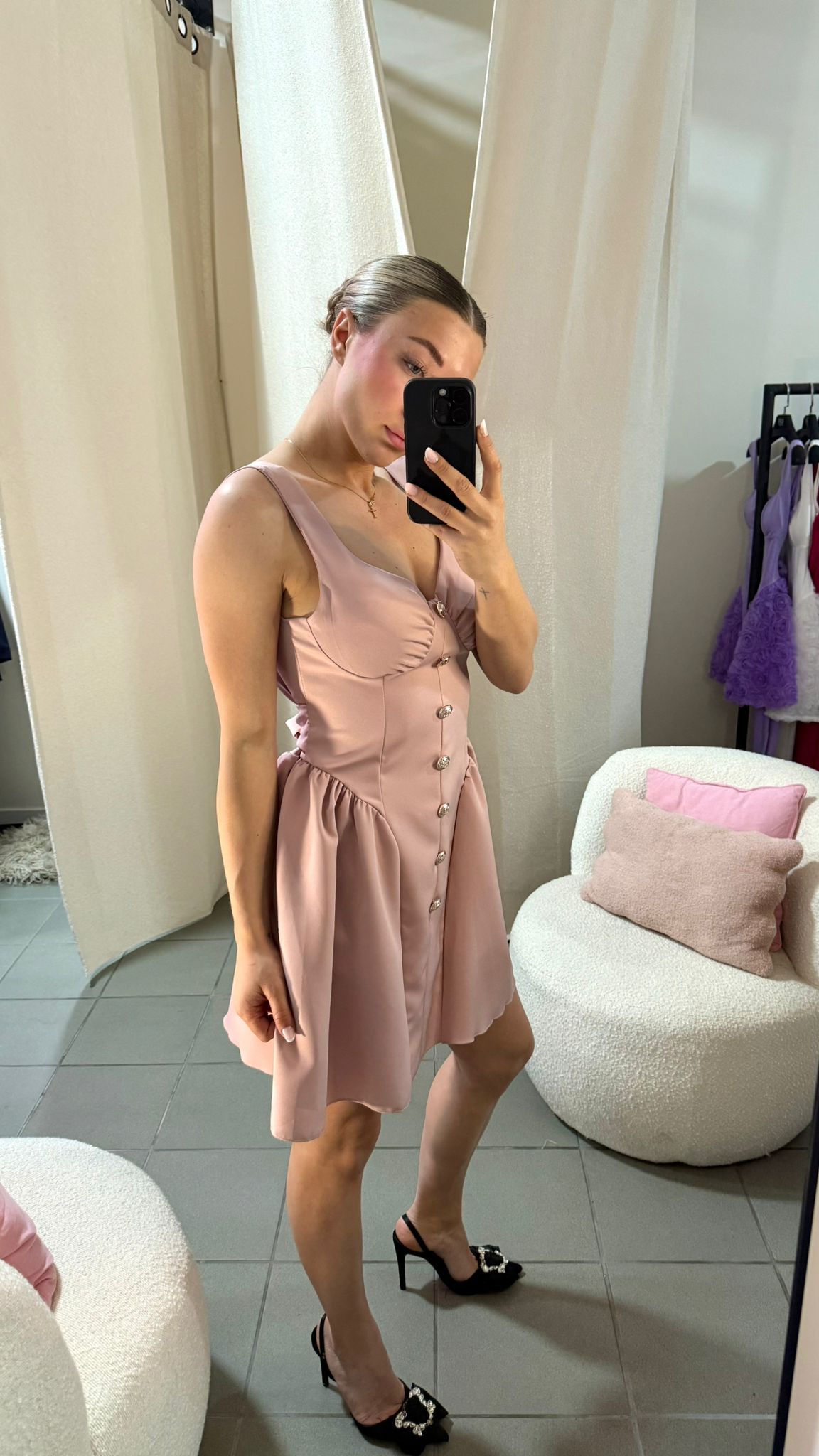 Rochie Rosé cu Nasturi și Fundă